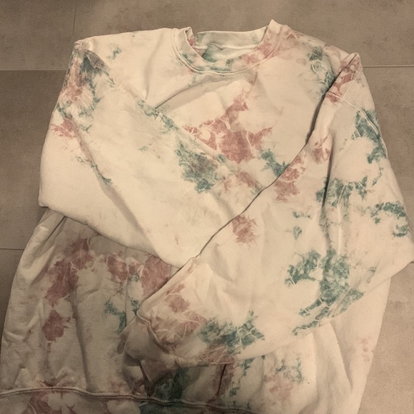 Urban outfitters oversized tie dye crewneck - Picture 2 of 2